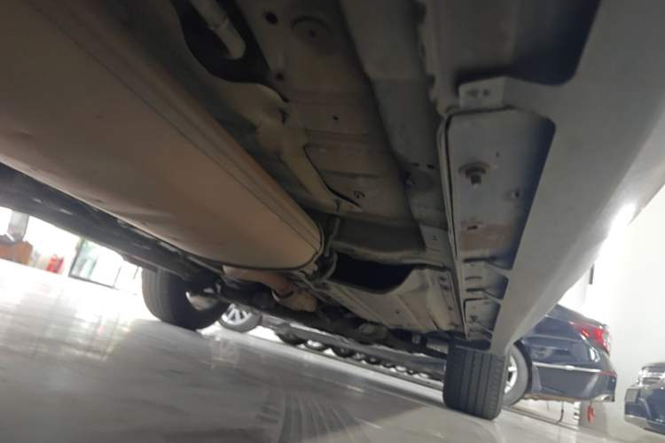 Used Kia Sorento 2013 2.4L 5-seat Gasoline Luxury Edition Right Side Sill