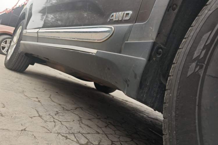 Used Kia Sorento 2013 2.4L 7-Seater Gasoline Luxury Version China IV Standard Right Side Sill