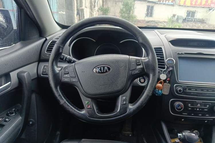 Used Kia Sorento 2013 2.2T 7-Seater Diesel Supreme Edition Steering Wheel
