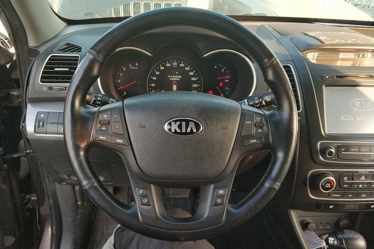 Used Kia Sorento 2013 2.2T 5-Seater Diesel Luxury Edition Steering Wheel