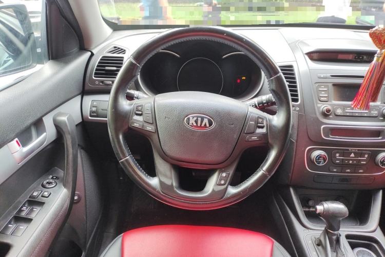 Used Kia Sorento 2013 2.4L 5-Seater Gasoline Comfort Version China IV Standard Steering Wheel