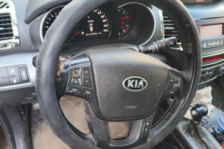 Used Kia Sorento 2013 2.4L 5-Seater Gasoline Comfort Version China IV Standard Steering Wheel