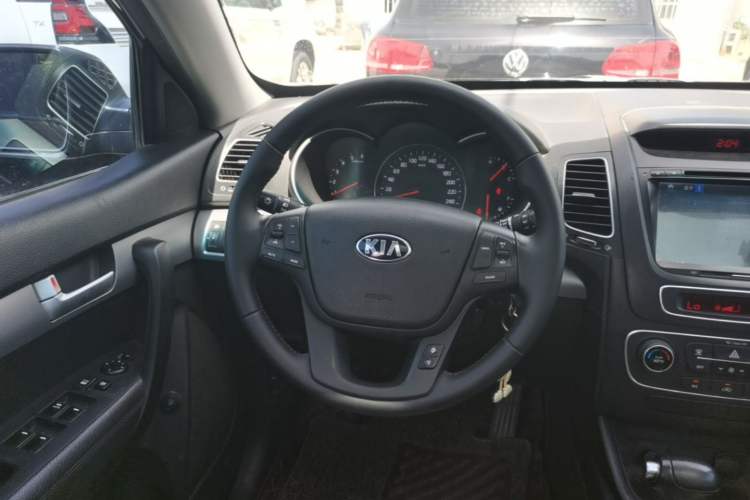 Used Kia Sorento 2013 2.2T 5-Seater Diesel Comfort Edition Steering Wheel