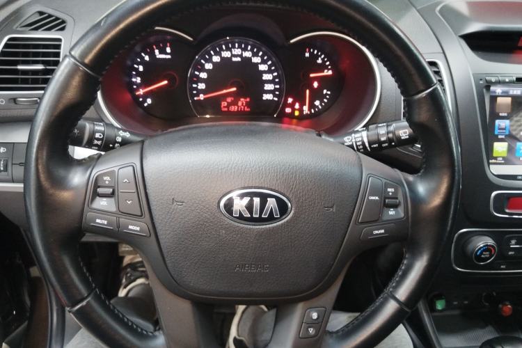 Used Kia Sorento 2013 2.2T 7-seat Diesel Comfort Edition Steering Wheel