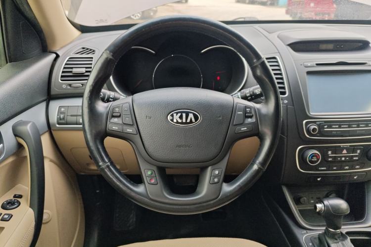 Used Kia Sorento 2013 2.4L 7-Seater Gasoline Luxury Version China IV Standard Steering Wheel