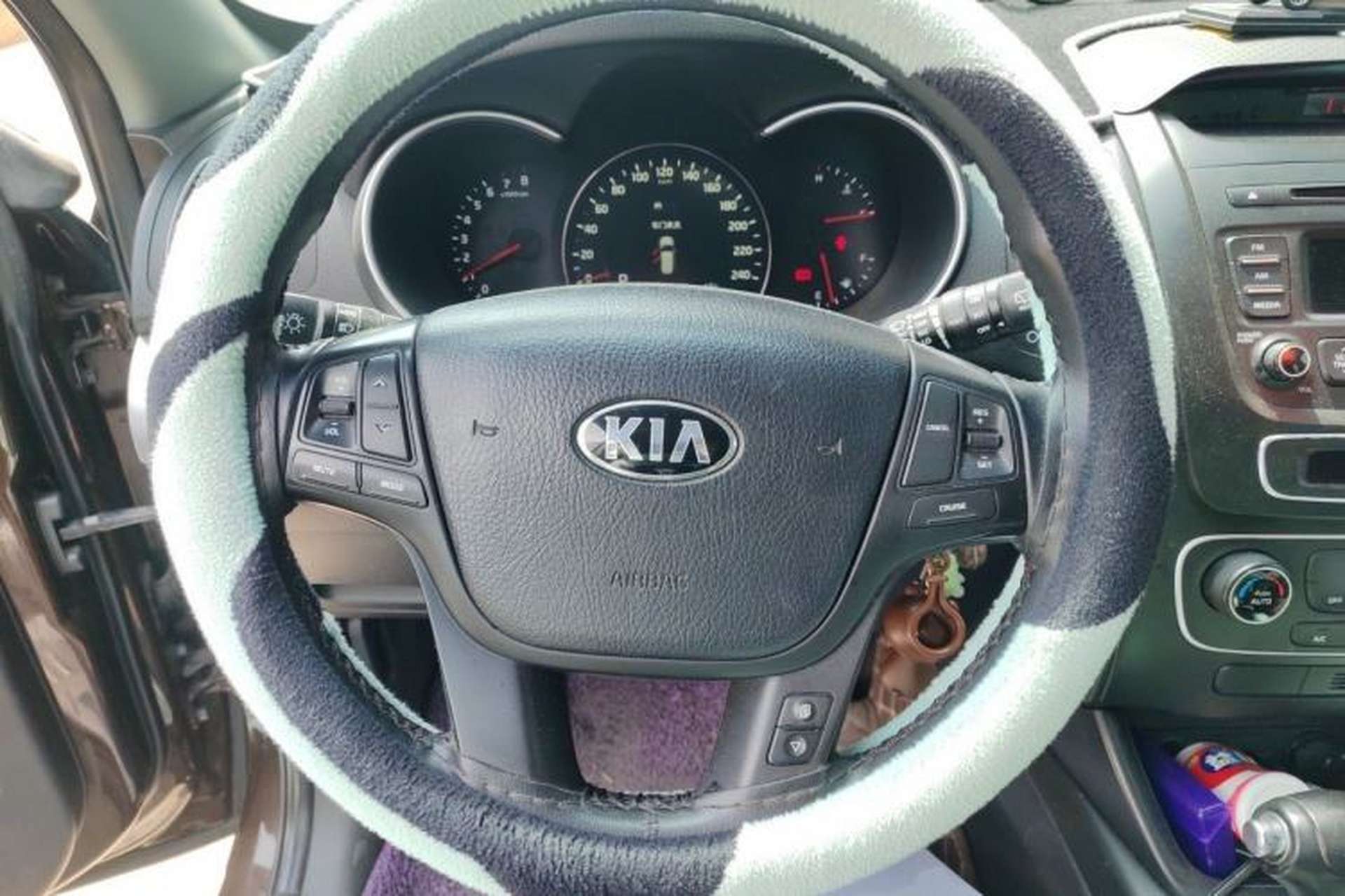 Used Kia Sorento 2013 2.4L 7-Seater Gasoline Comfort Edition China V Standard Steering Wheel