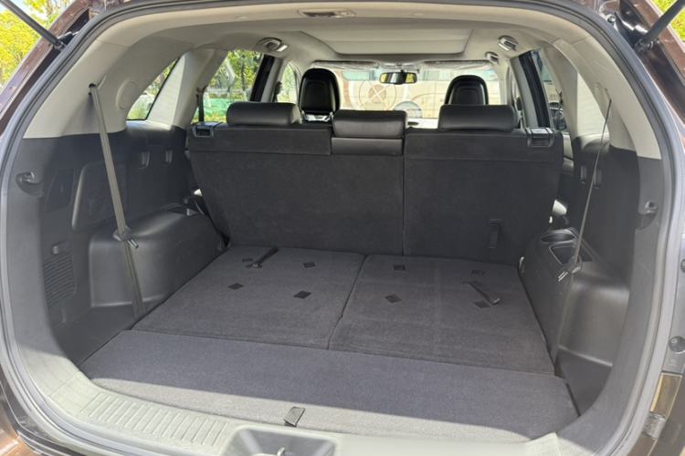 Used Kia Sorento 2013 2.2T 7-seat Diesel Luxury Edition Trunk