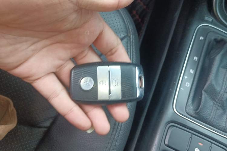 Used Kia Sorento 2013 2.2T 7-seat Diesel Luxury Edition Vehicle Key