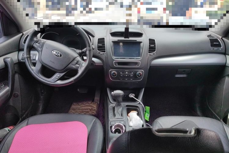 Used Kia Sorento 2013 2.4L 5-Seater Gasoline Comfort Version China IV Standard Center Console