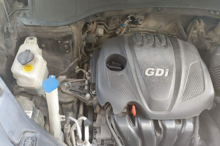 Used Kia Sorento 2013 2.4L 5-Seater Gasoline Comfort Version China IV Standard Engine Bay Right