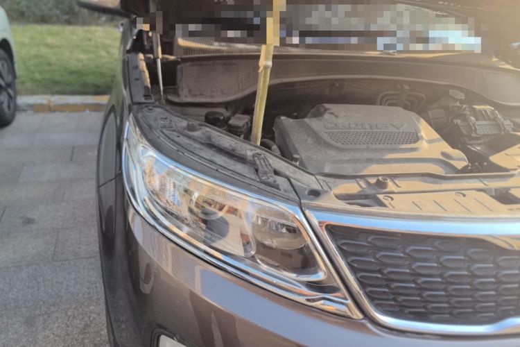 Used Kia Sorento 2013 2.2T 7-seat Diesel Luxury Edition Engine Bay Right