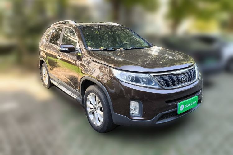 Used Kia Sorento 2013 2.4L 7-seat Gasoline Luxury Edition Front Right 45 Deg
