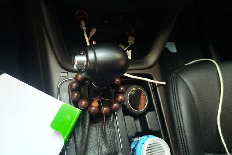 Used Kia Sorento 2013 2.4L 7-Seater Gasoline Comfort Version China IV Standard Gear Lever