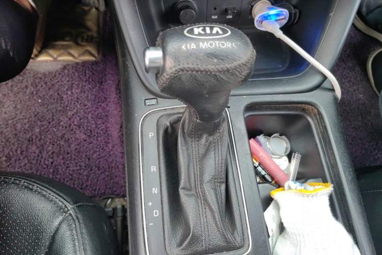 Used Kia Sorento 2013 2.4L 5-Seater Gasoline Comfort Version China IV Standard Gear Lever
