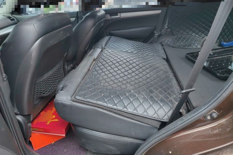 Used Kia Sorento 2013 2.4L 5-Seater Gasoline Comfort Version China IV Standard Left Rear Seat