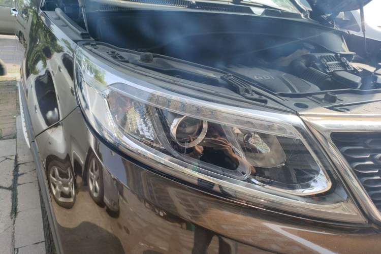 Used Kia Sorento 2013 2.4L 5-Seater Gasoline Comfort Version China IV Standard Right Front Headlight
