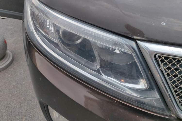 Used Kia Sorento 2013 2.4L 5-Seater Gasoline Comfort Version China IV Standard Right Front Headlight