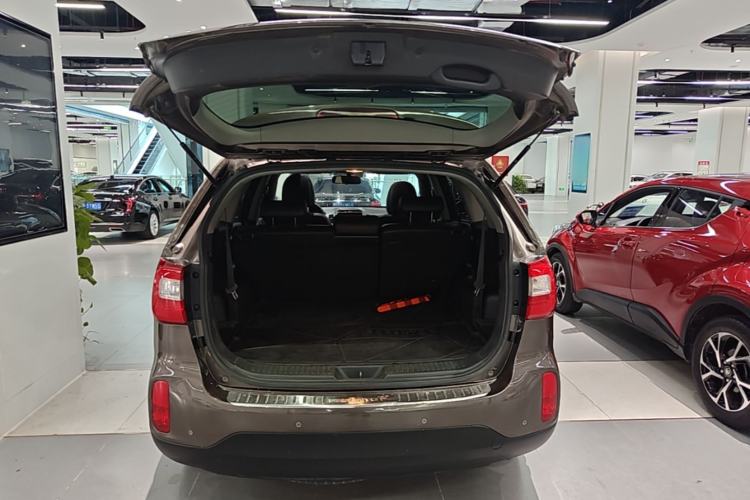 Used Kia Sorento 2013 2.4L 7-Seater Gasoline Comfort Version China IV Standard Trunk