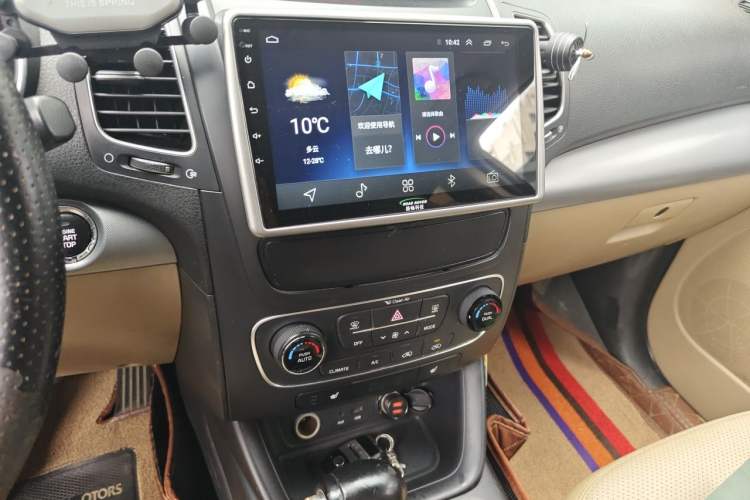 Used Kia Sorento 2013 2.2T 5-Seater Diesel Luxury Edition Audio And AC Panel