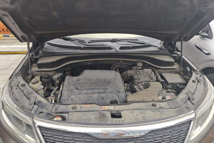Used Kia Sorento 2013 2.2T 5-Seater Diesel Luxury Edition Engine Bay
