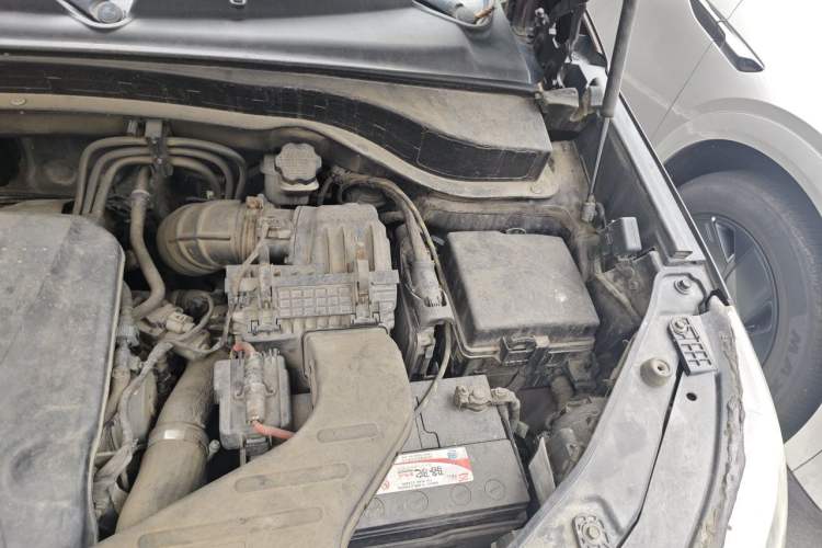 Used Kia Sorento 2013 2.2T 5-Seater Diesel Luxury Edition Engine Bay Left