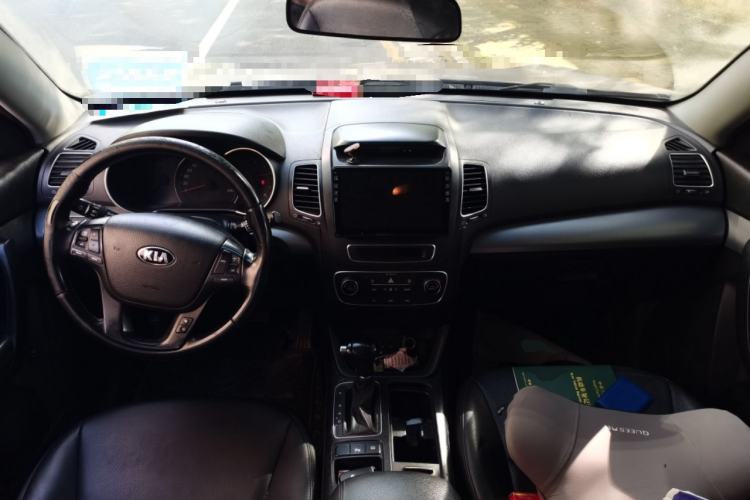 Used Kia Sorento 2013 2.4L 5-Seater Gasoline Comfort Edition Center Console