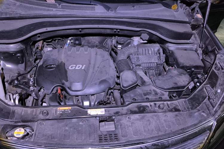 Used Kia Sorento 2013 2.4L 5-Seater Gasoline Comfort Version China IV Standard Engine Bay