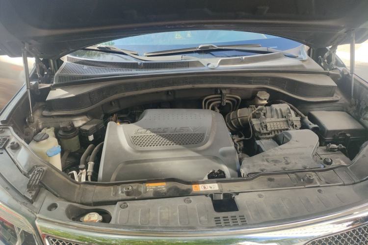 Used Kia Sorento 2013 2.2T 7-seat Diesel Comfort Edition Engine Bay