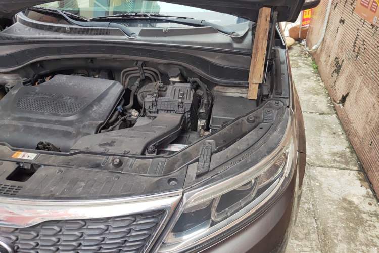 Used Kia Sorento 2013 2.2T 5-Seater Diesel Comfort Edition Engine Bay Left