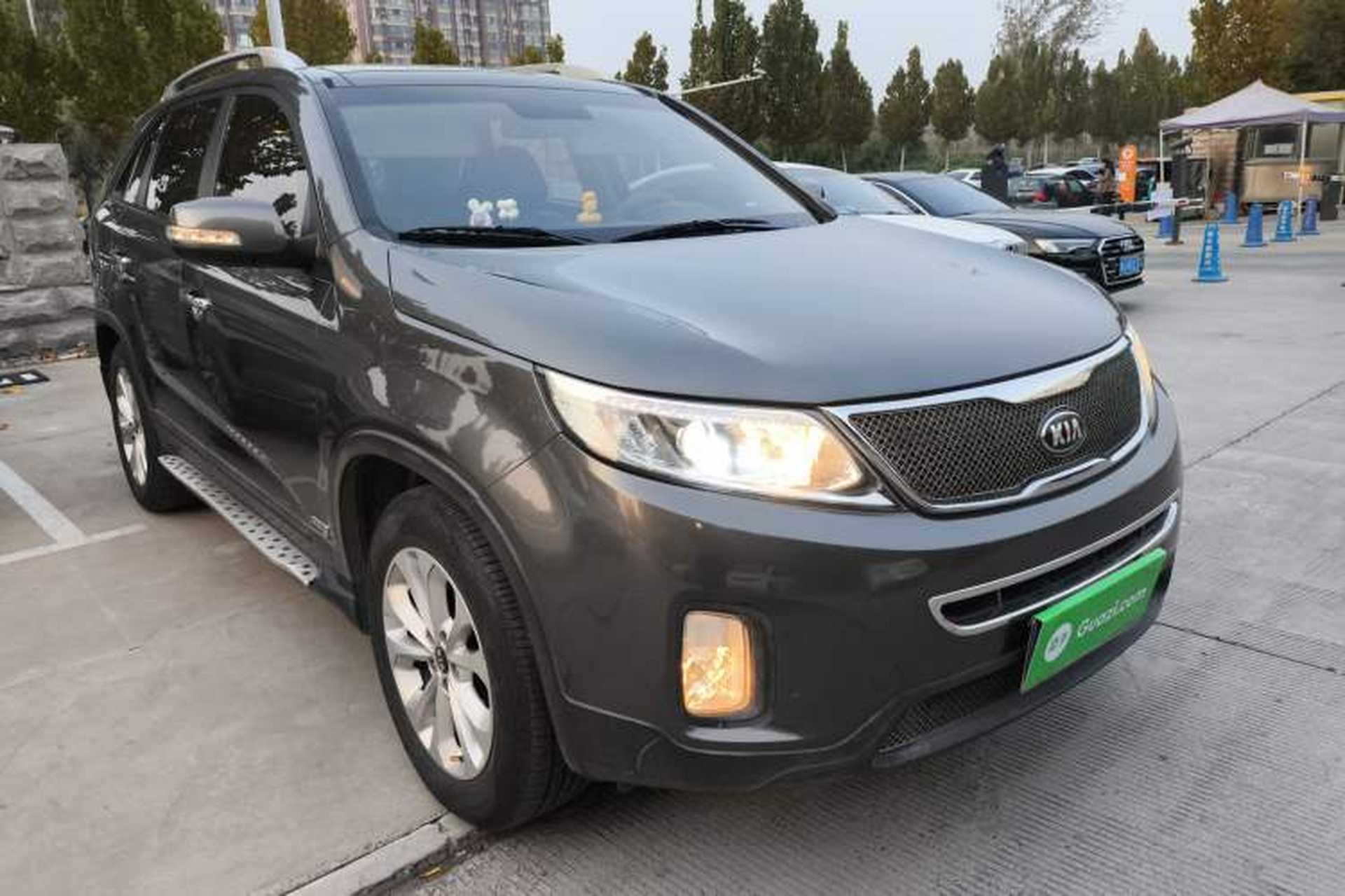 Used Kia Sorento 2013 2.4L 5-Seater Gasoline Comfort Version China IV Standard Exterior 2