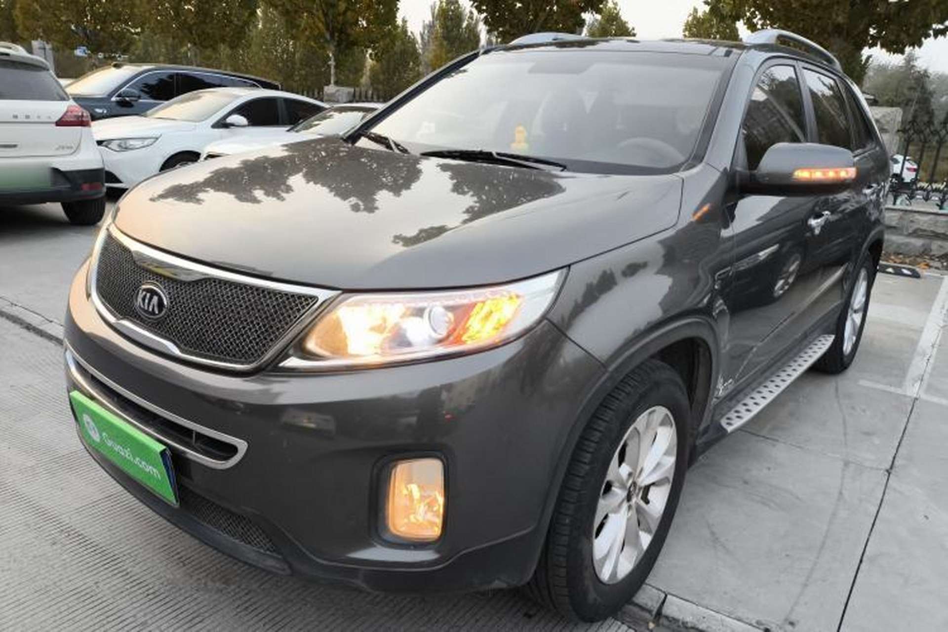 Used Kia Sorento 2013 2.4L 5-Seater Gasoline Comfort Version China IV Standard Front Left 45 Deg
