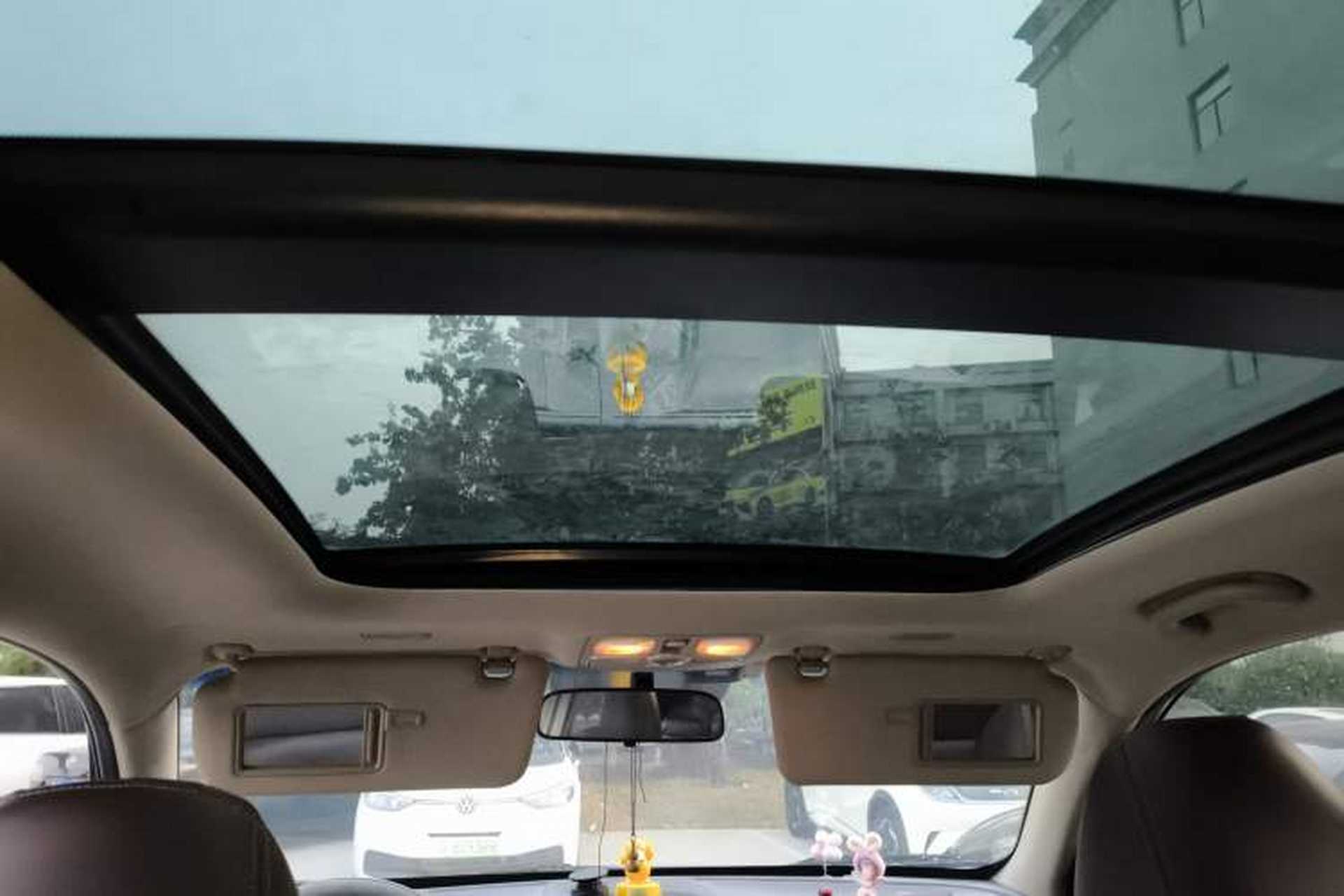 Used Kia Sorento 2013 2.4L 5-Seater Gasoline Comfort Version China IV Standard Headliner