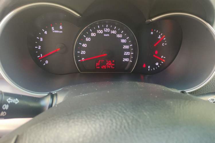 Used Kia Sorento 2013 2.2T 7-seat Diesel Comfort Edition Instrument Cluster