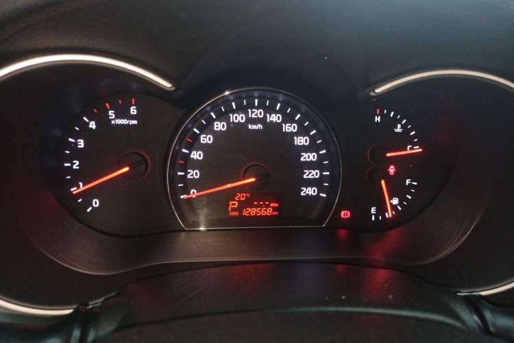Used Kia Sorento 2013 2.2T 5-Seater Diesel Comfort Edition Instrument Cluster