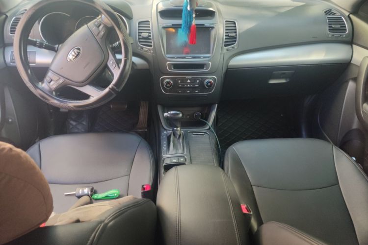 Used Kia Sorento 2013 2.2T 7-seat Diesel Comfort Edition Interior 2