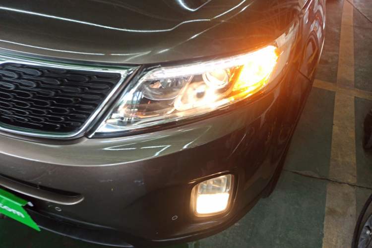 Used Kia Sorento 2013 2.2T 5-Seater Diesel Comfort Edition Left Front Headlight