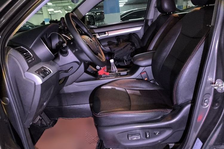 Used Kia Sorento 2013 2.4L 5-Seater Gasoline Comfort Version China IV Standard Left Front Seat