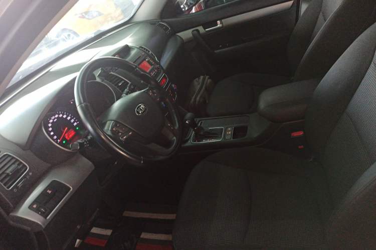 Used Kia Sorento 2013 2.2T 5-Seater Diesel Comfort Edition Left Front Seat