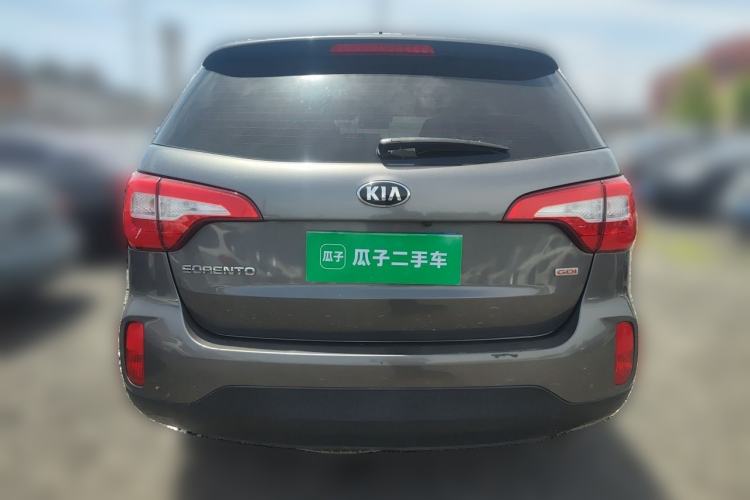 Used Kia Sorento 2013 2.4L 7-Seater Gasoline Comfort Version China IV Standard Rear
