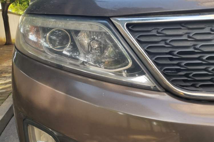 Used Kia Sorento 2013 2.4L 5-Seater Gasoline Comfort Edition Right Front Headlight