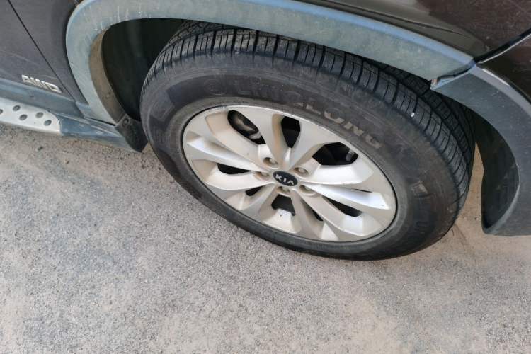 Used Kia Sorento 2013 2.2T 5-Seater Diesel Comfort Edition Right Front Wheel Hub