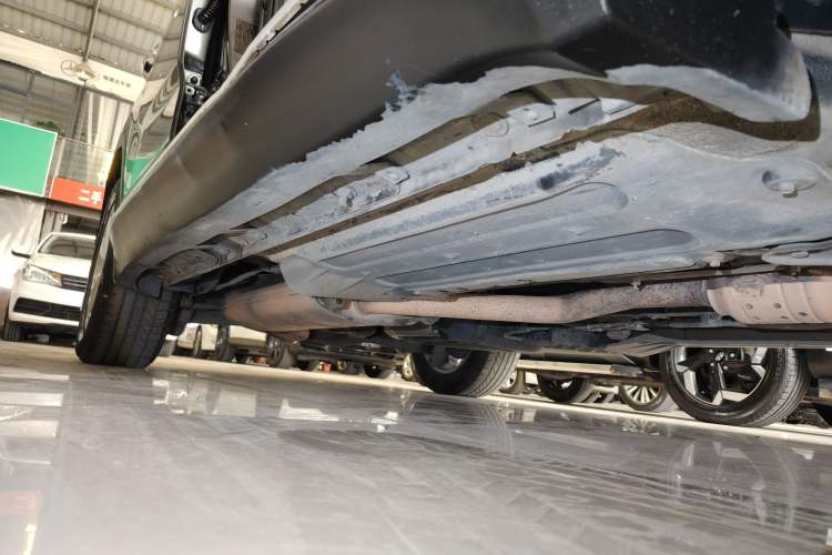 Used Kia Sorento 2013 2.4L 7-Seater Gasoline Luxury Version China IV Standard Right Side Sill