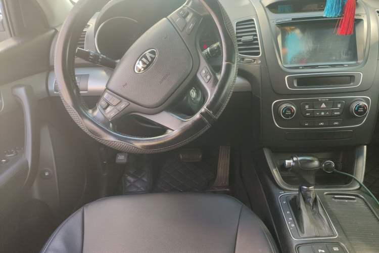 Used Kia Sorento 2013 2.2T 7-seat Diesel Comfort Edition Steering Wheel