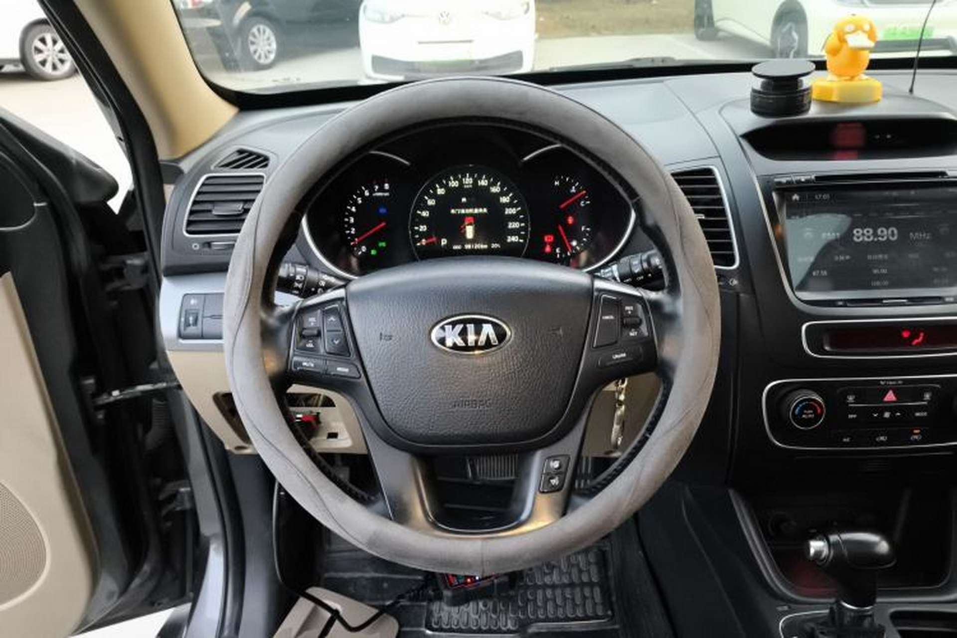 Used Kia Sorento 2013 2.4L 5-Seater Gasoline Comfort Version China IV Standard Steering Wheel