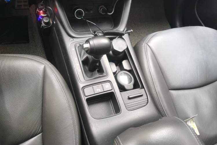 Used Kia Sorento 2013 2.2T 7-seat Diesel Comfort Edition Gear Lever