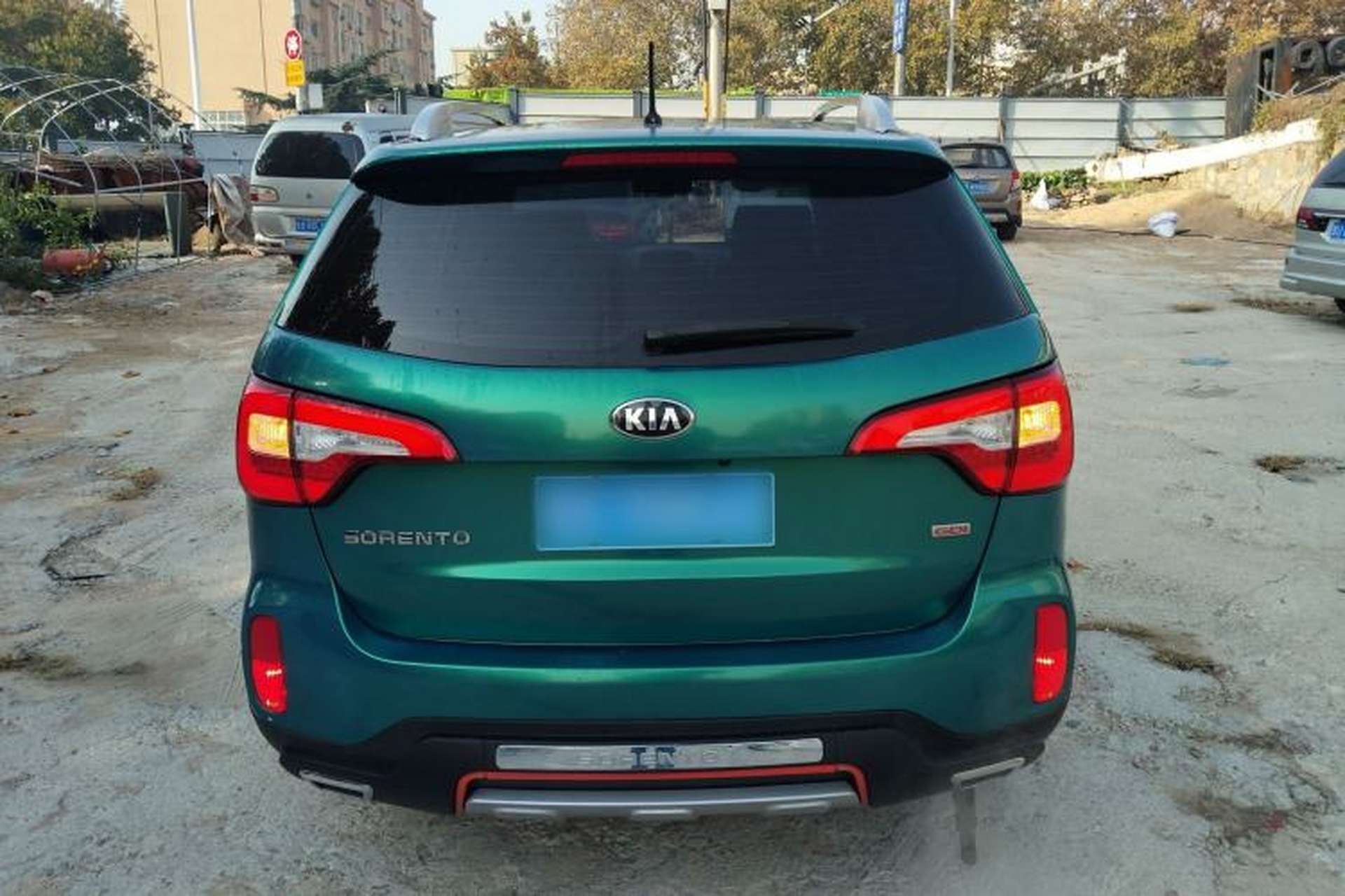 Used Kia Sorento 2013 2.4L 5-Seater Gasoline Comfort Version China IV Standard Rear