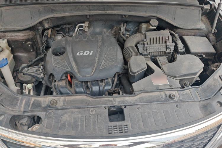 Used Kia Sorento 2013 2.4L 7-Seater Gasoline Luxury Version China IV Standard Engine Bay