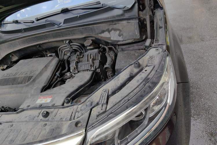 Used Kia Sorento 2013 2.2T 7-seat Diesel Comfort Edition Engine Bay Left