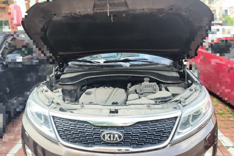 Used Kia Sorento 2013 2.4L 5-Seater Gasoline Supreme Edition Engine Bay
