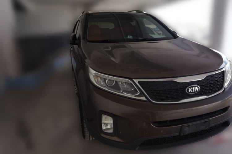 Used Kia Sorento 2013 2.4L 5-Seater Gasoline Comfort Version China IV Standard Front Right 45 Deg